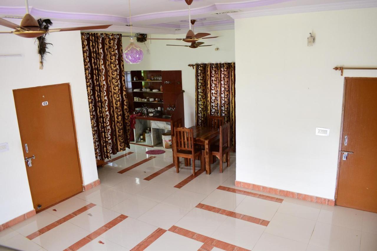 Poonam Palace Near By Airport Джодпур Екстериор снимка
